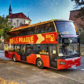 Hop-on hop-off bus Praag met burchttour en riviercruise