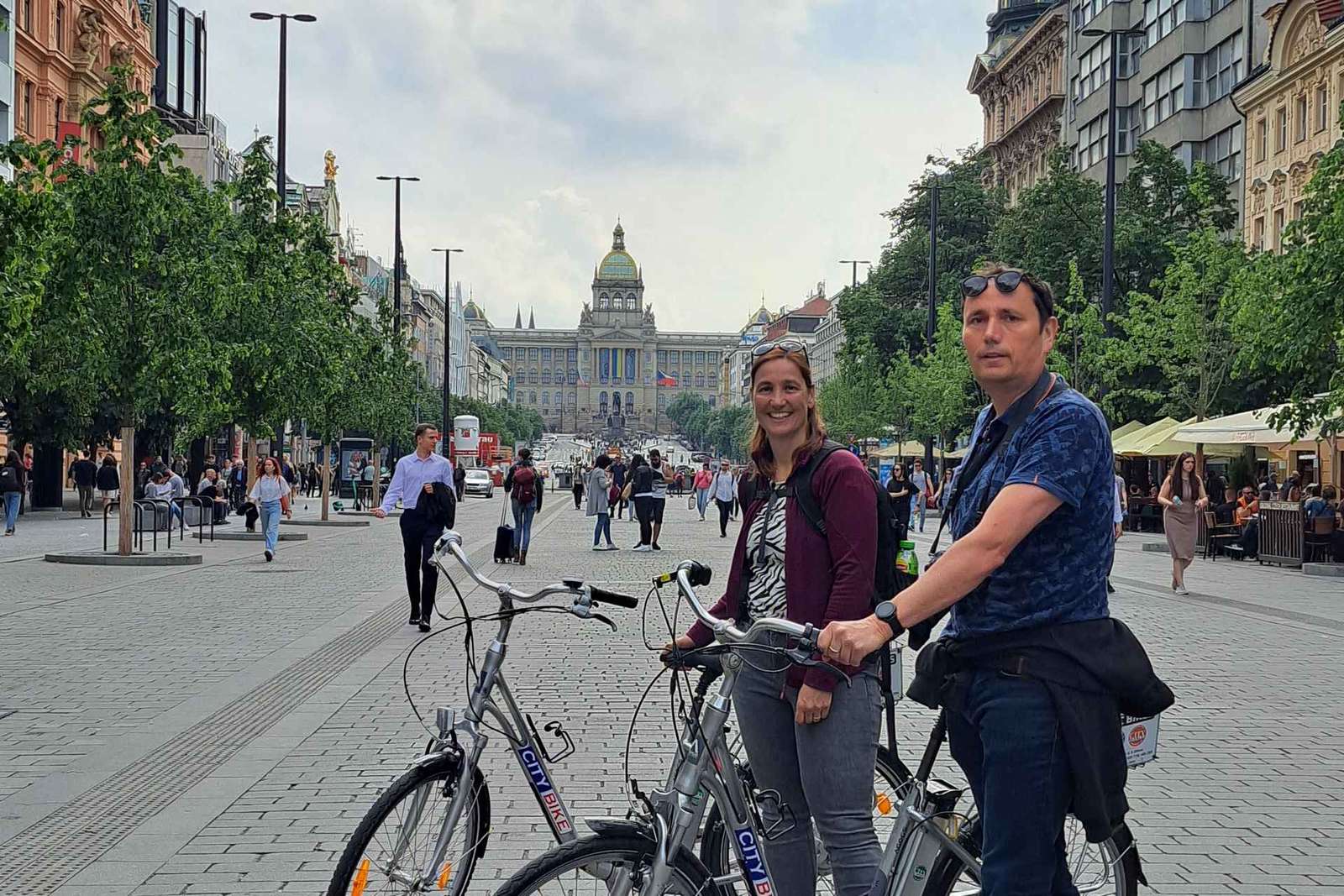 E-bike tour Praag van twee uur met gids en helm