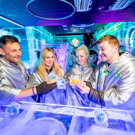 Praag: Toegangbewijs voor Ice Pub Praag met Nachtcluboptie