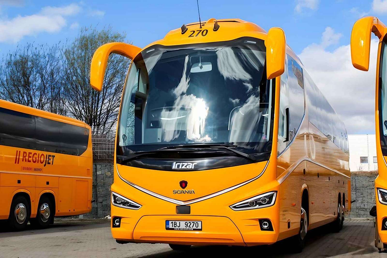 Praag: busvervoer tussen de luchthaven van Praag en de stad