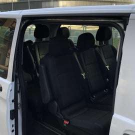Vliegveld Praag: Privétransfer naar het centrum per minibus