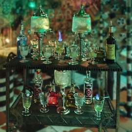 Absintproeverij in een kelder uit de 15e eeuw, Praag