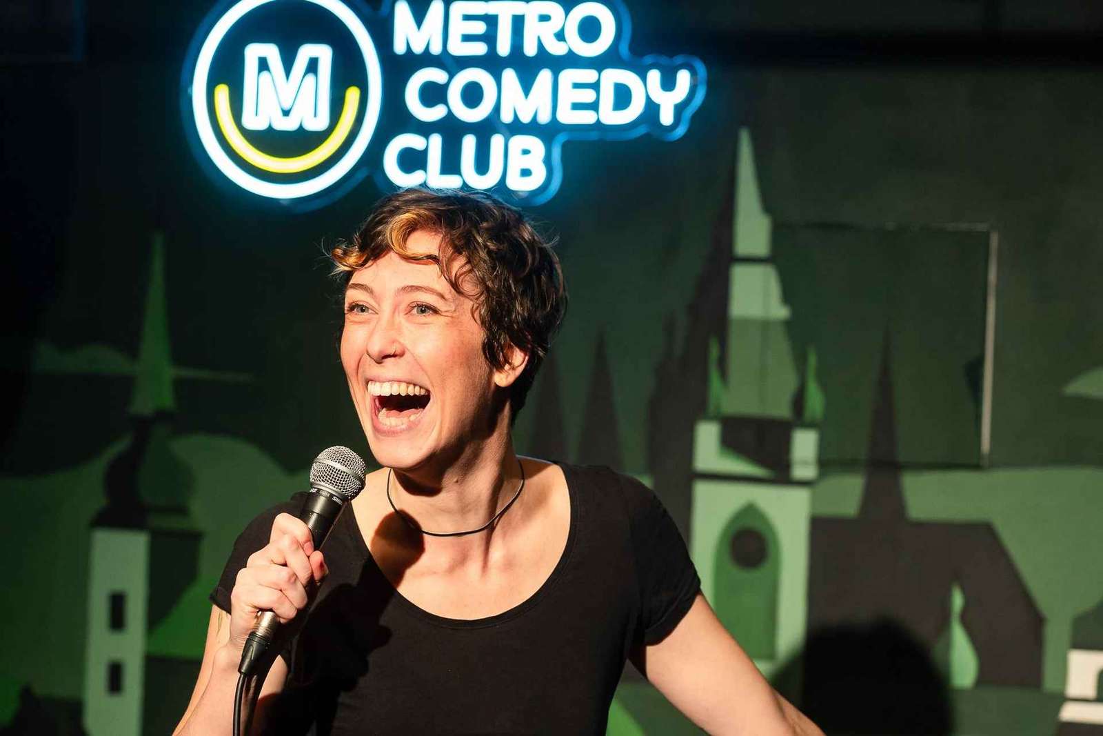 Stand-upcomedy in Praag in het Engels, Metro Comedy Club