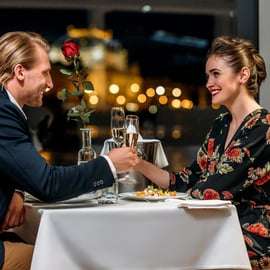 Vanuit Praag: avondrondvaart over de rivier de Moldau, inclusief buffet