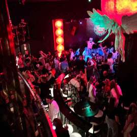 Kroegentocht met shotjes en nachtclub I Praag