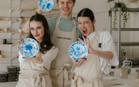 Praag: workshop traditioneel Tsjechisch blauw porselein beschilderen