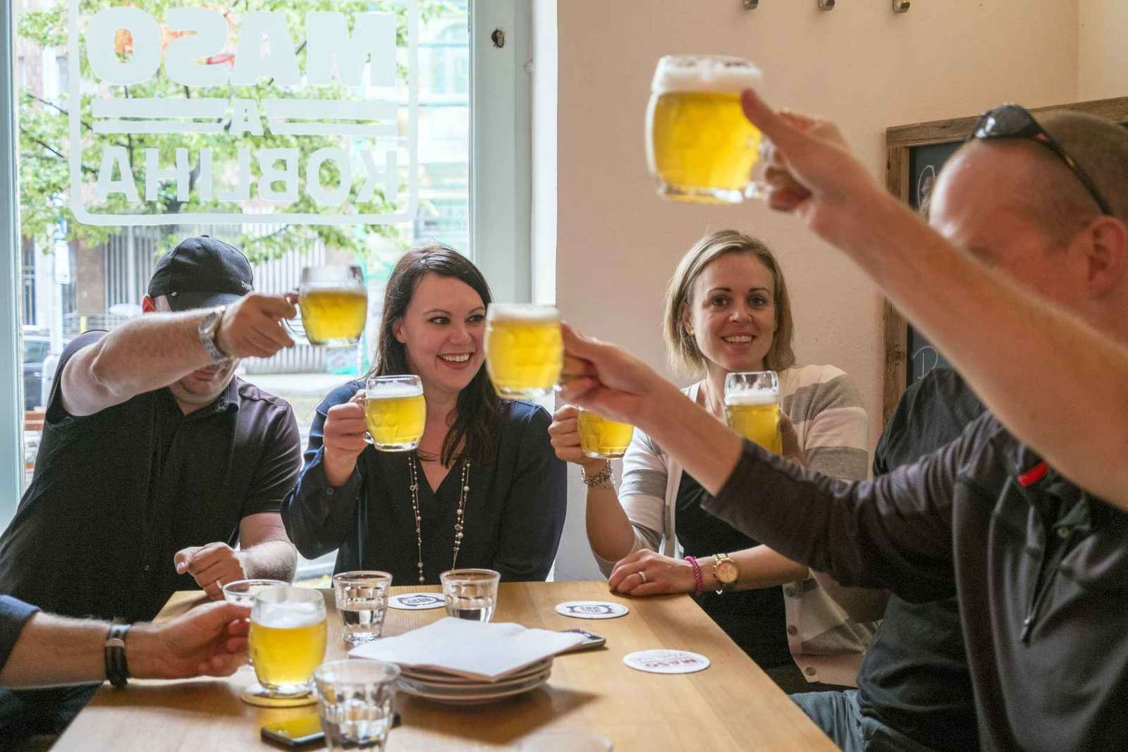 Praag: Rondleiding met gids over eten en bier met proeverijen