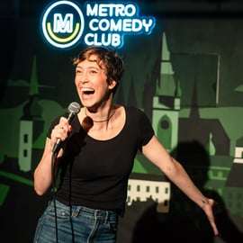 Stand-upcomedy in Praag in het Engels, Metro Comedy Club