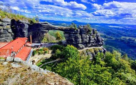 Vanuit Praag: Dagvullende tour door Boheems en Saksisch Zwitserland