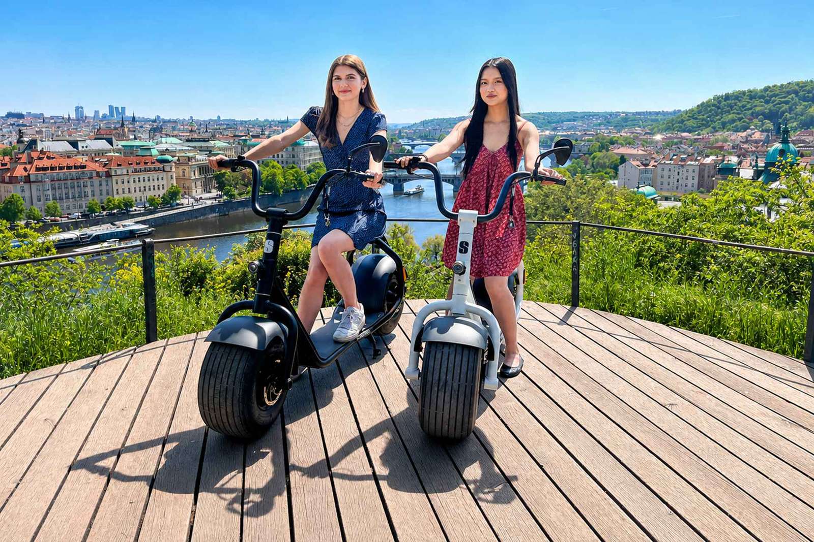 E-scooter tour Praag met zadel: dikke banden of gewoon
