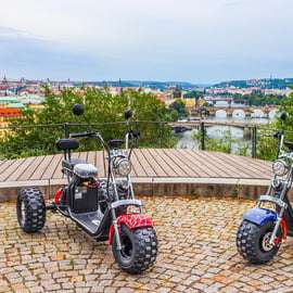 Praag: Sightseeingtour met rondleiding op een elektrische trike