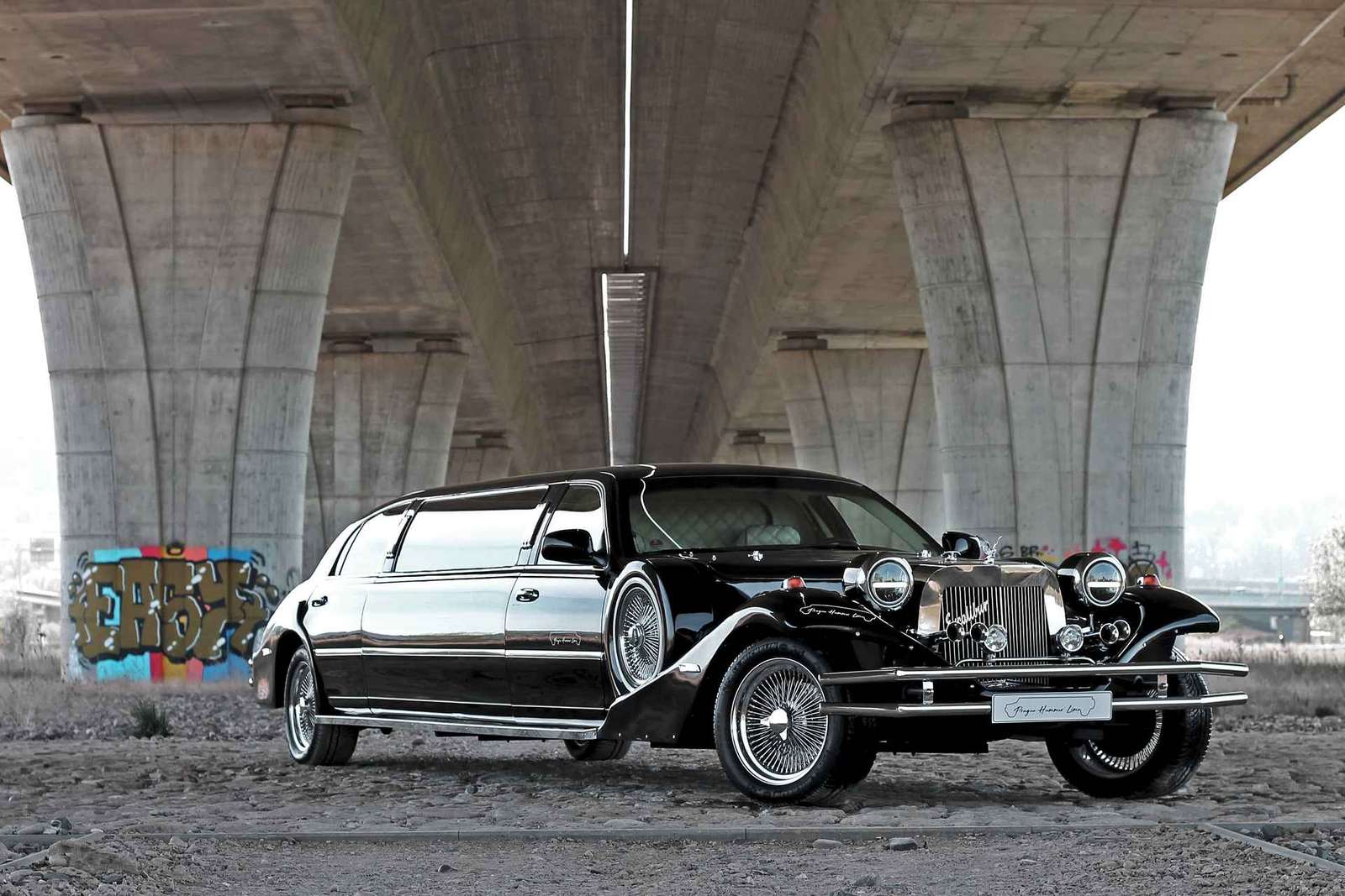 Praag: 1 Uur Vintage Limousine Huur