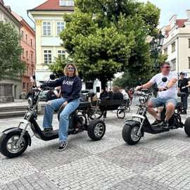 Trike-tour door Praag: elektrisch rijden met een lokale gids