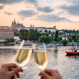 Praag: rivierrondvaart over de Moldau in jazzstijl en met commentaar