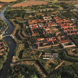 Vanuit Praag: Rondleiding door Terezín en het gettomuseum