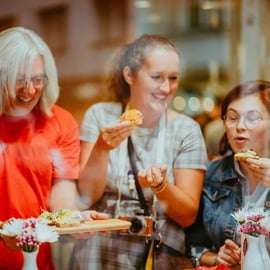 Foodtour Praag door de oude stad met vier stops en drankjes