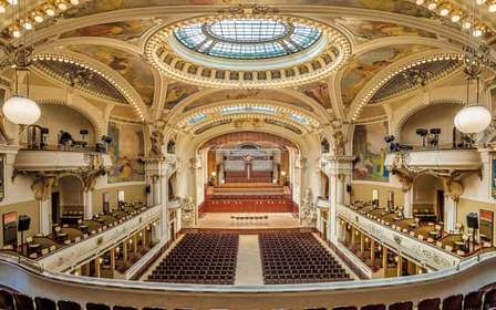 Praag: Klassieke concerten in de Smetana Zaal, gemeentehuis