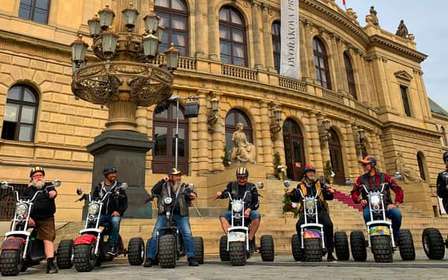 Praag: Stadsrondleiding met gids op een elektrische trike