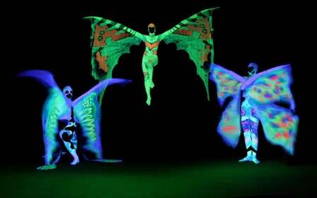Praag: ticket voor show in het Zwarte Theater