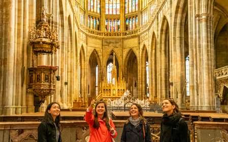 Praag: Kasteeltour met lokale gids en entreekaartje
