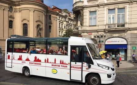 Stad Praag: 1 uur durende oriëntatietour per bus