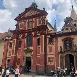 Kasteel van Praag: Tour in kleine groep met bezoek aan interieurs