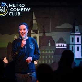 Stand-upcomedy in Praag in het Engels, Metro Comedy Club