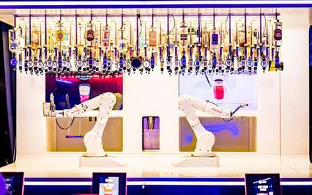 Praag: Robotic Bar Entry met een drankje inbegrepen