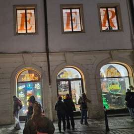 Praag: Rondleiding door het biermuseum met proeverij en bierflesjes vullen