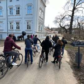 Verborgen fietstocht door Praag