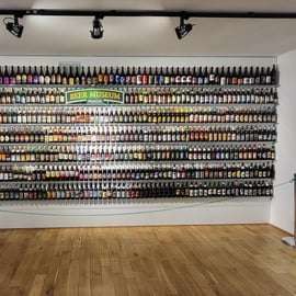 Praag: Rondleiding door het biermuseum met proeverij en bierflesjes vullen