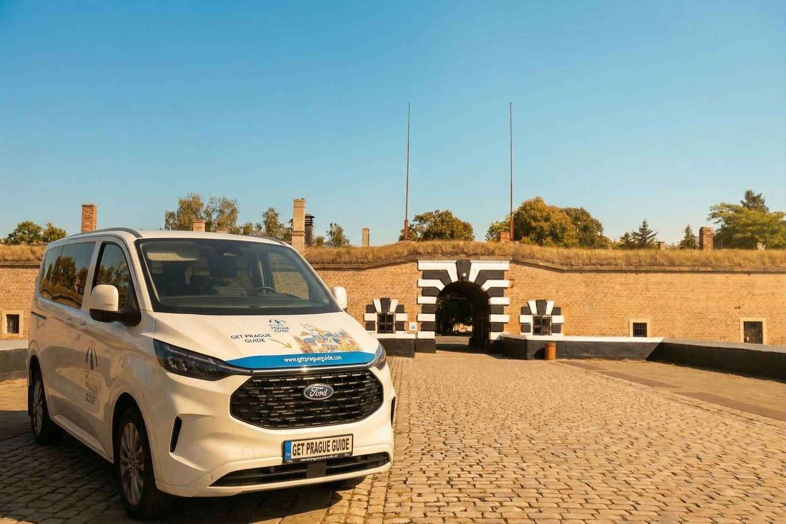 Vanuit Praag: Rondleiding door concentratiekamp Terezin met audio