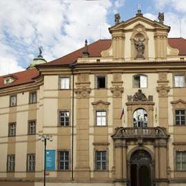 Praag: rondleiding Klementinum-bibliotheek en astronomische toren
