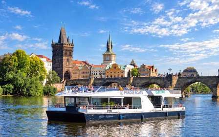 Praag: Vltava rivier rondvaart